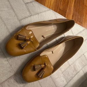 Beautiful Zara Ballerinas/aLoafers with cute Pompons. Leather. Color Mustard